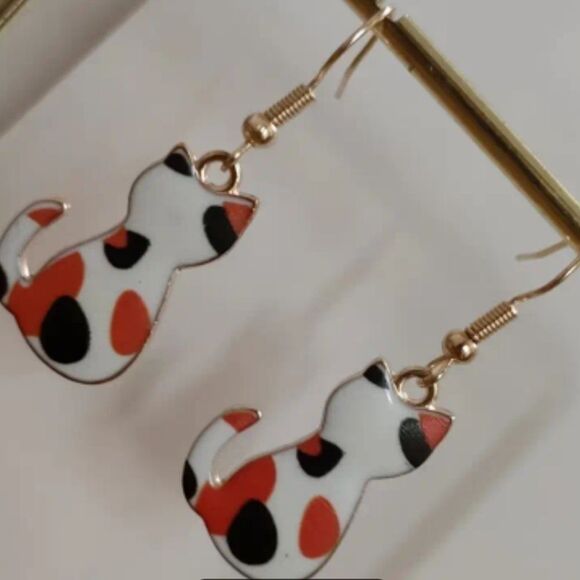Cat dangle earrings calico - Picture 1 of 7